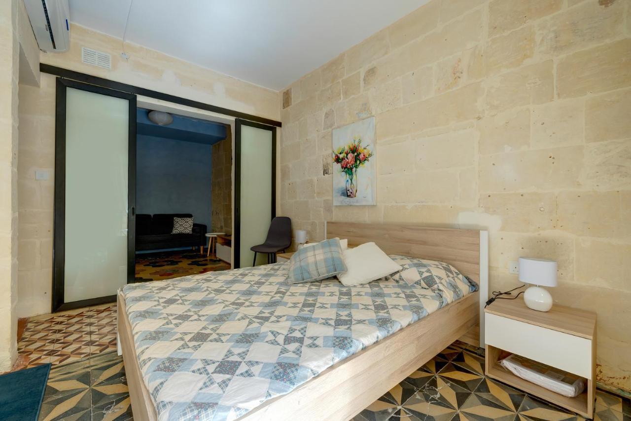 And Cosy 2br In Apartment *