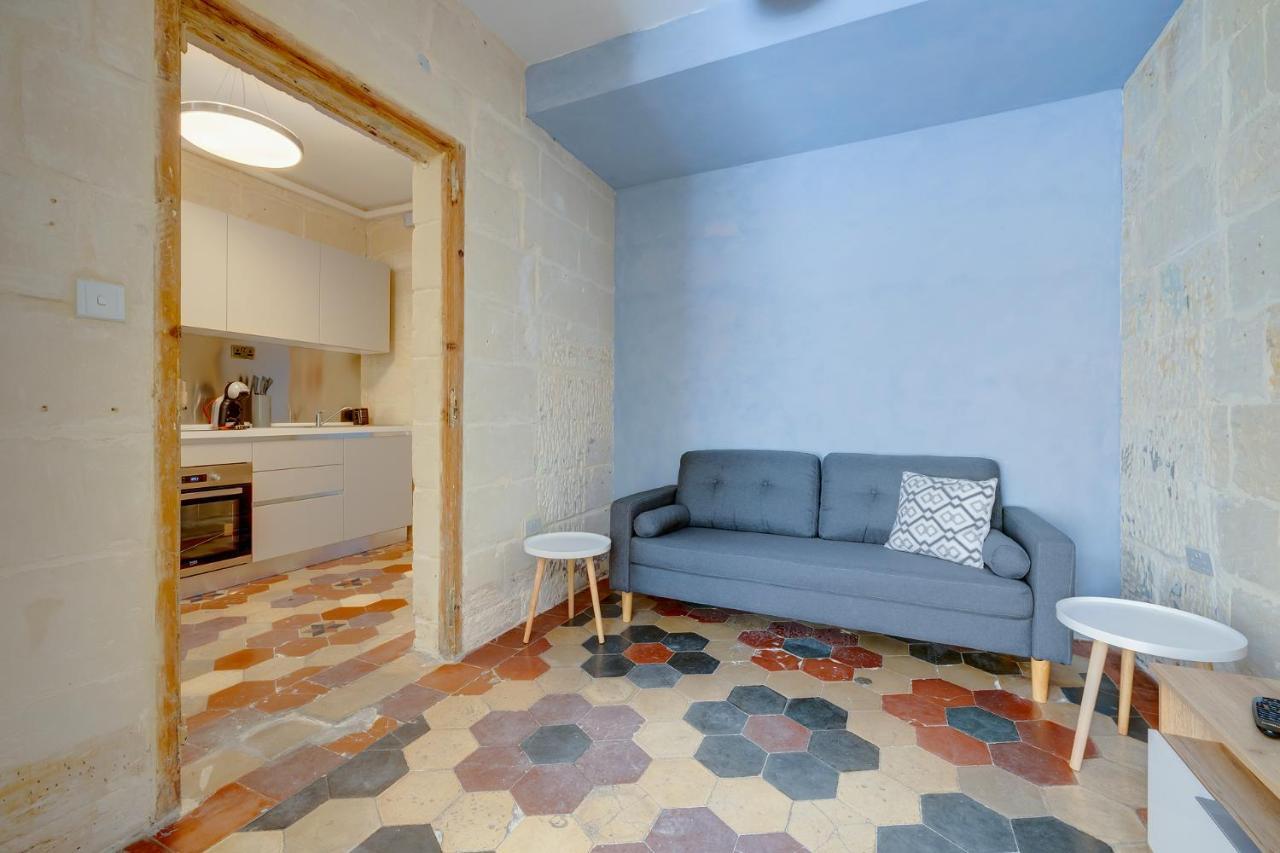 And Cosy 2br In *