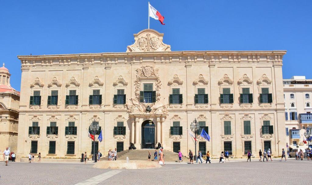 And Cosy 2br In Apartment Valletta